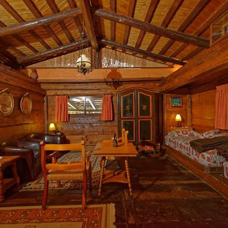 Casa Navacoyan Bed & Breakfast มาลินาลโค ภายนอก รูปภาพ